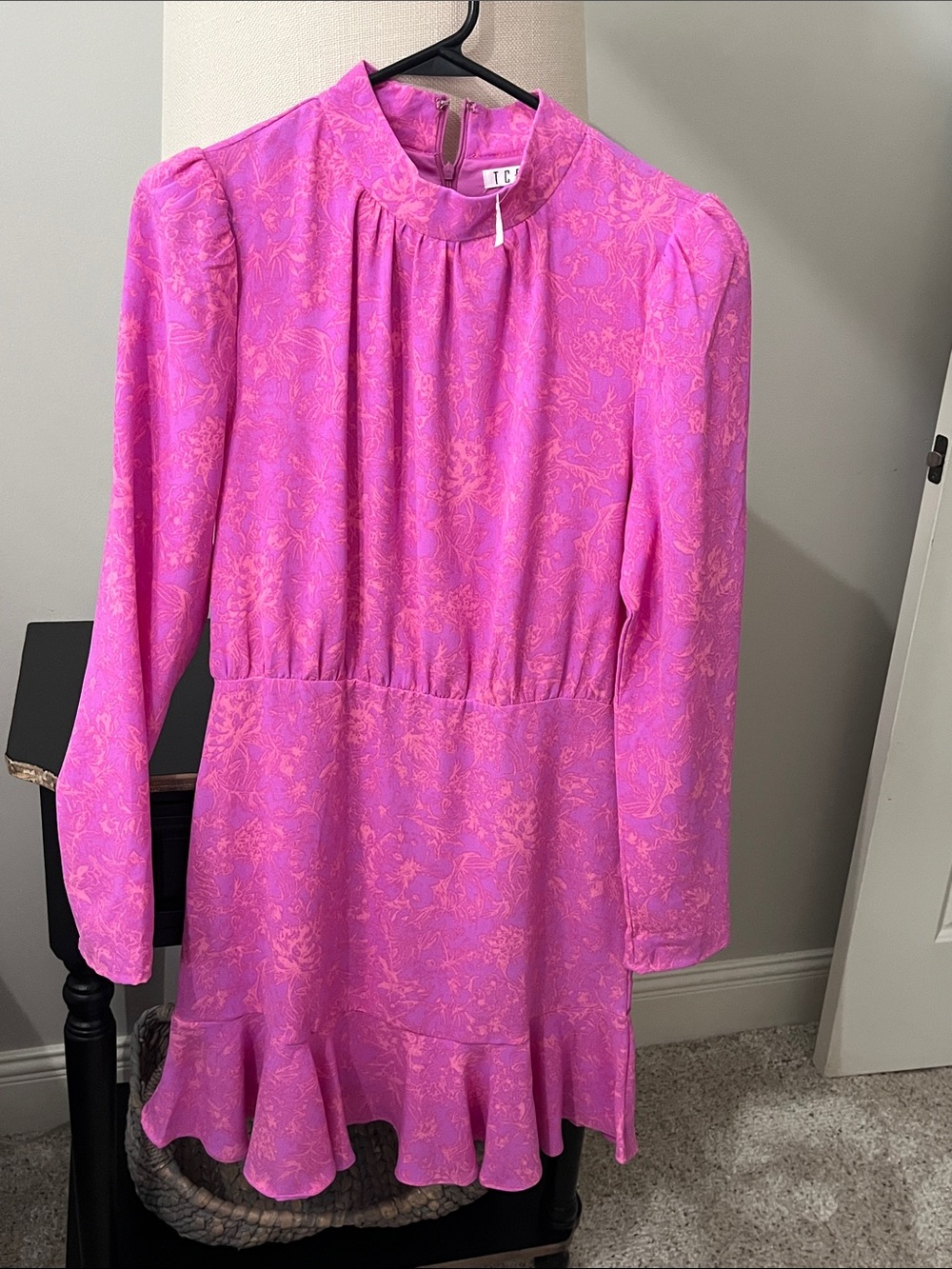TCEC Pink Floral-Print Long-Sleeve Ruffle-Hem womens/juniors Dress
